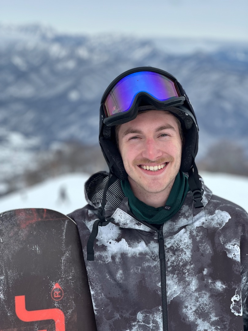 Snowboarding in Hakuba